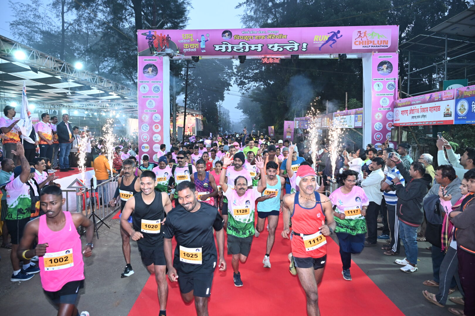 Chiplun Konkan half marathon, scenic Vashishti river valley run near Sahyadri ranges in Chiplun